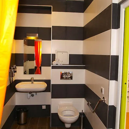 Hostel The Loft Boutique Paryż