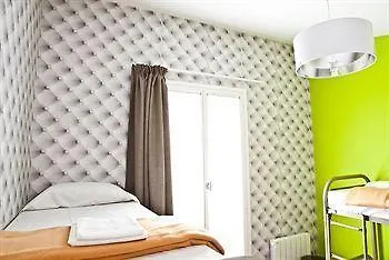 بيت شباب The Loft Boutique