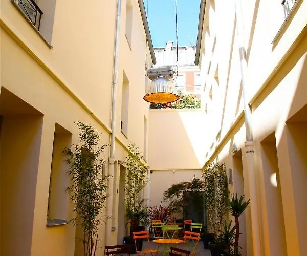 The Loft Boutique * פריז